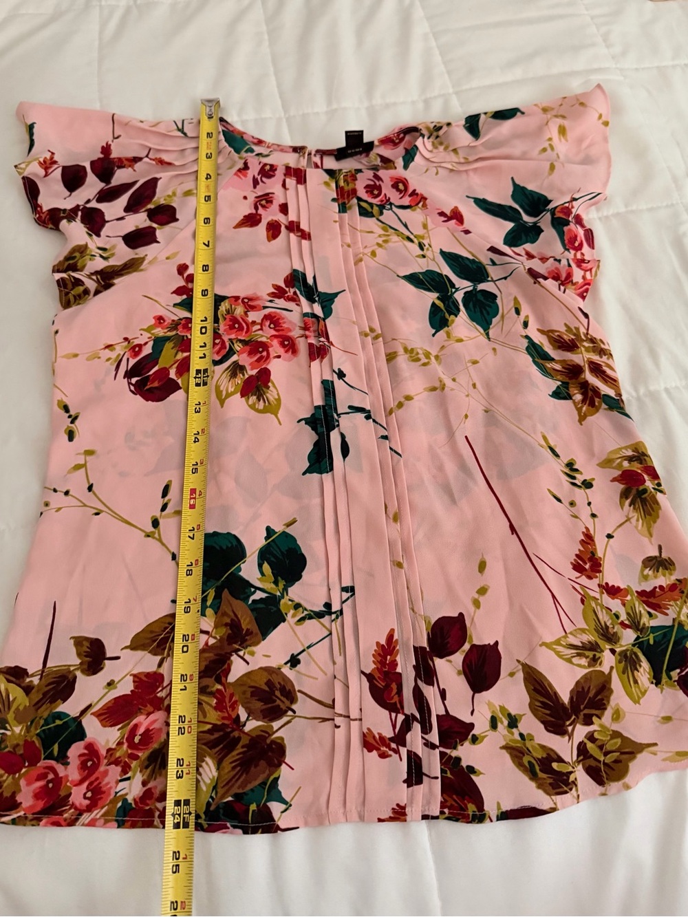 Pink Floral Pleated Flutter Sleeve Blouse - Picture 4 of 8
